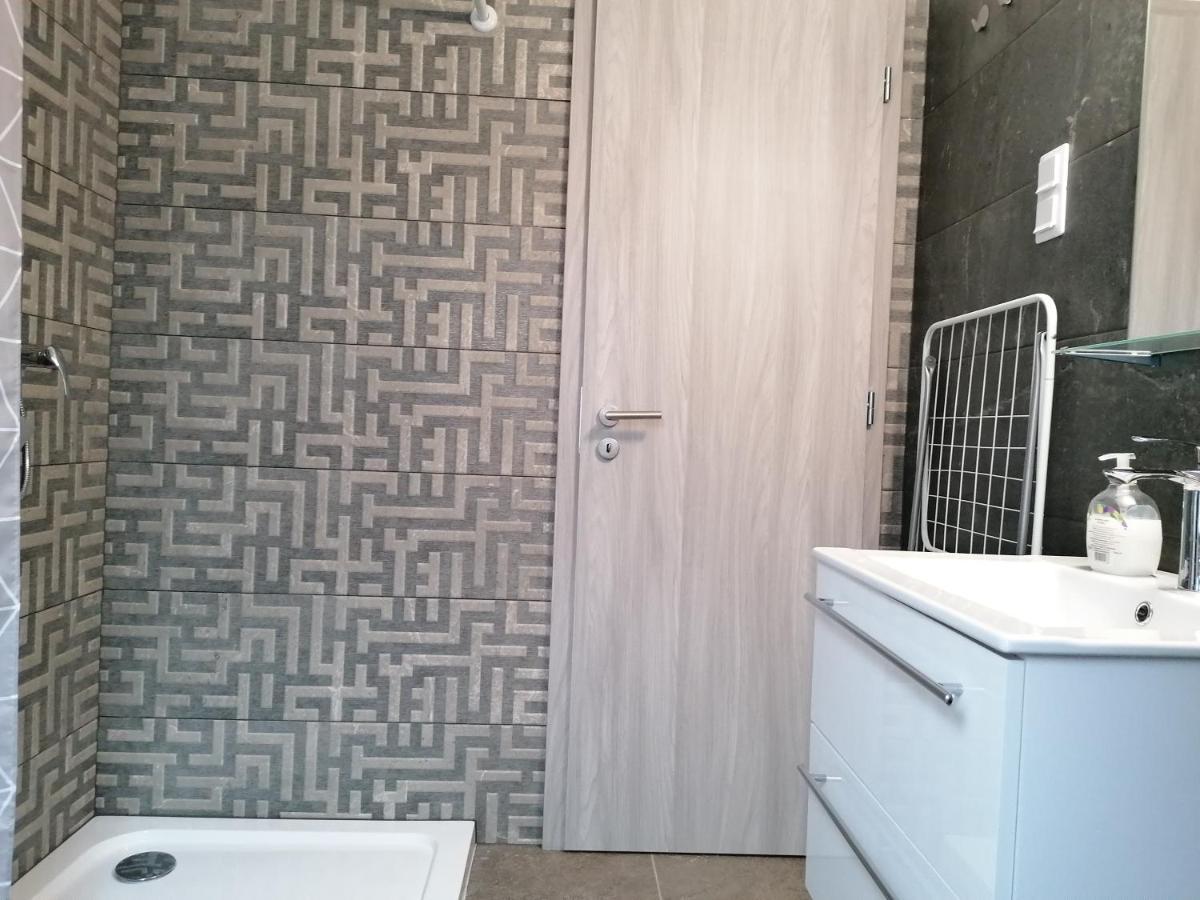 Mohacs Apartman ภายนอก รูปภาพ