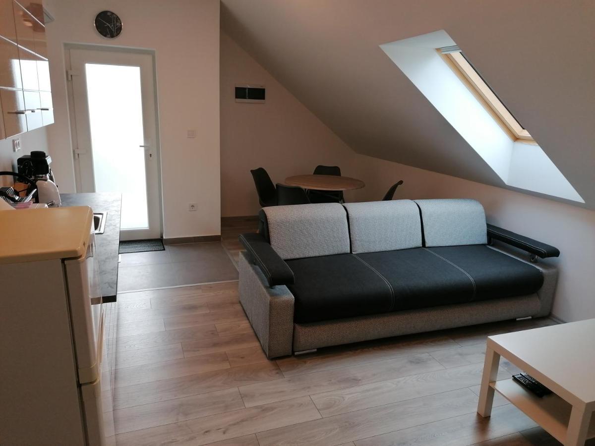 Mohacs Apartman ภายนอก รูปภาพ