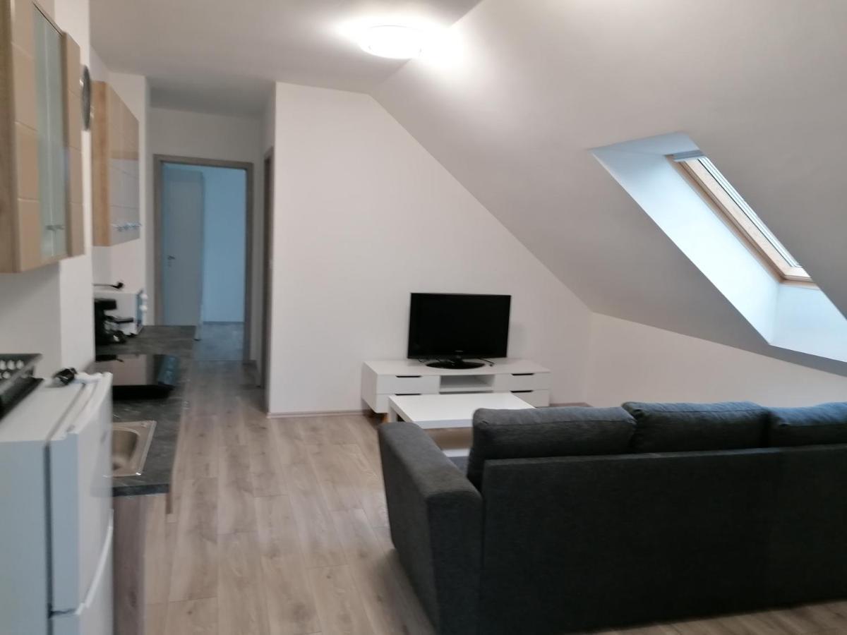 Mohacs Apartman ภายนอก รูปภาพ