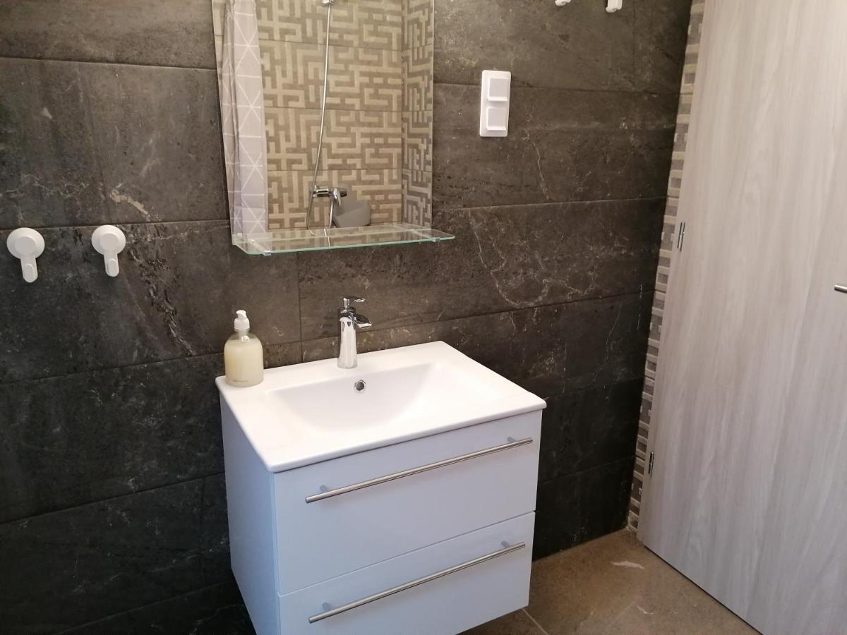 Mohacs Apartman ภายนอก รูปภาพ